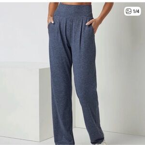 Vuori Women's Luxe At Ease Straight Leg Pants